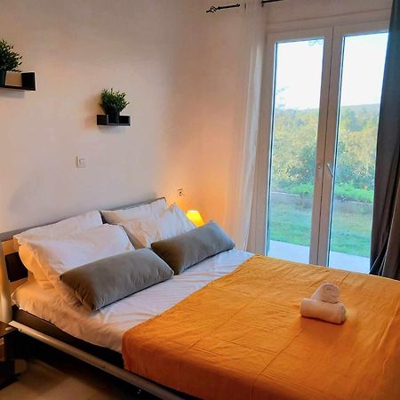4T Apartments アルゴストリオン エクステリア 写真