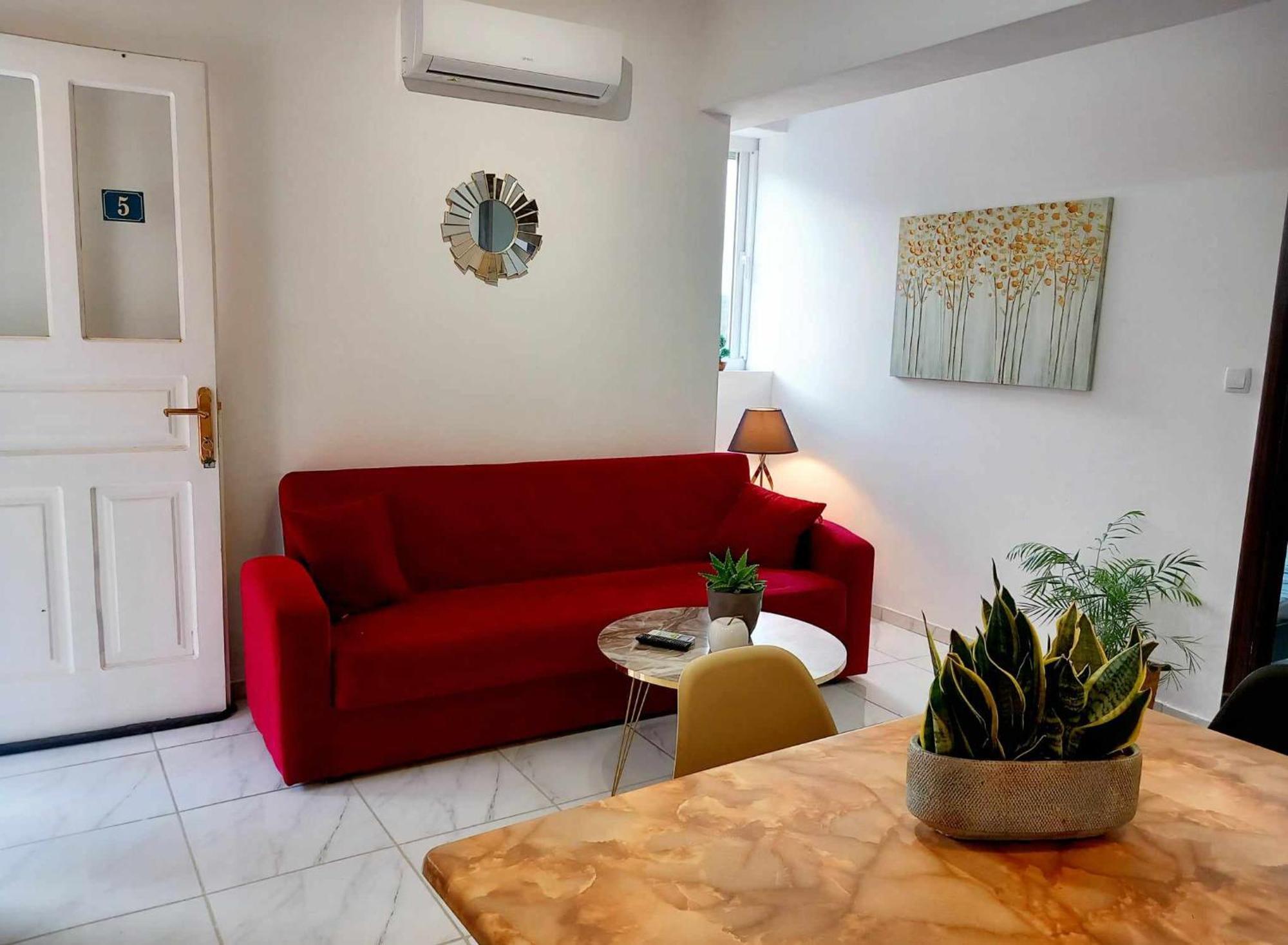 4T Apartments アルゴストリオン エクステリア 写真