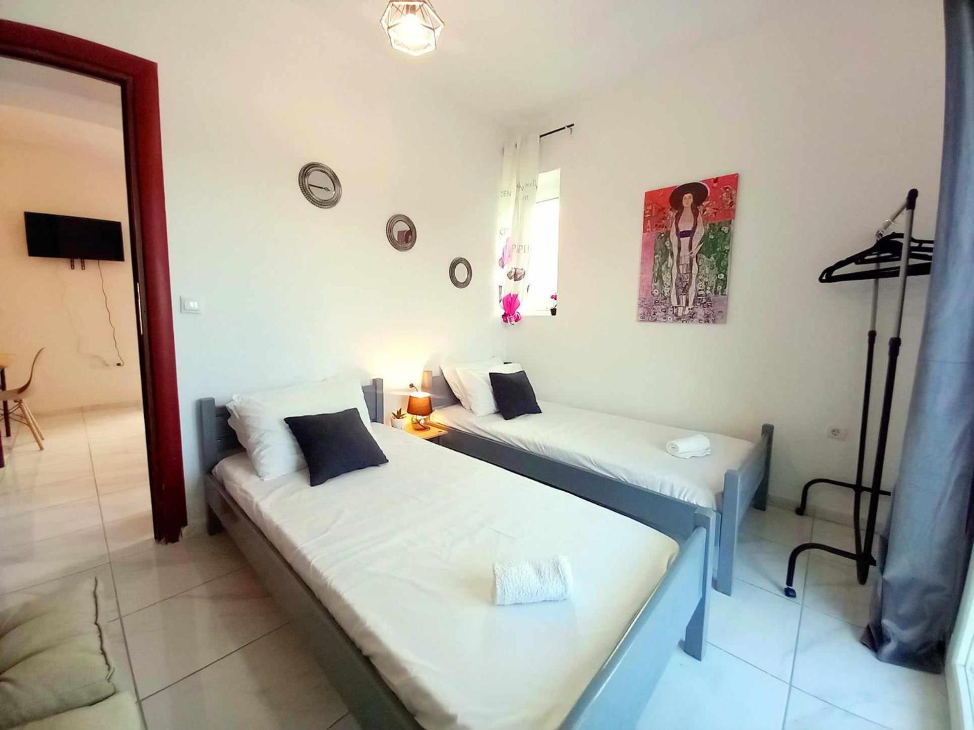 4T Apartments アルゴストリオン エクステリア 写真