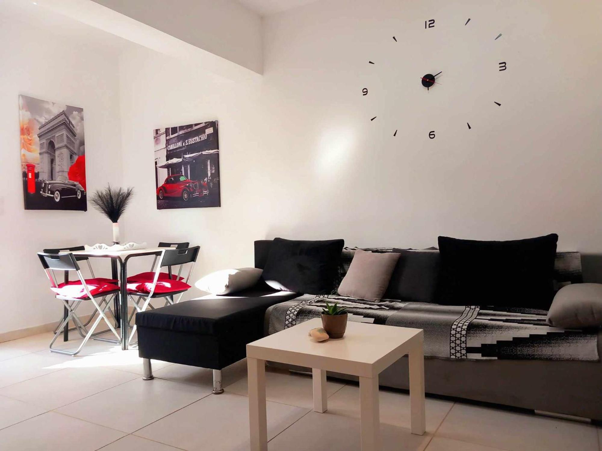 4T Apartments アルゴストリオン エクステリア 写真