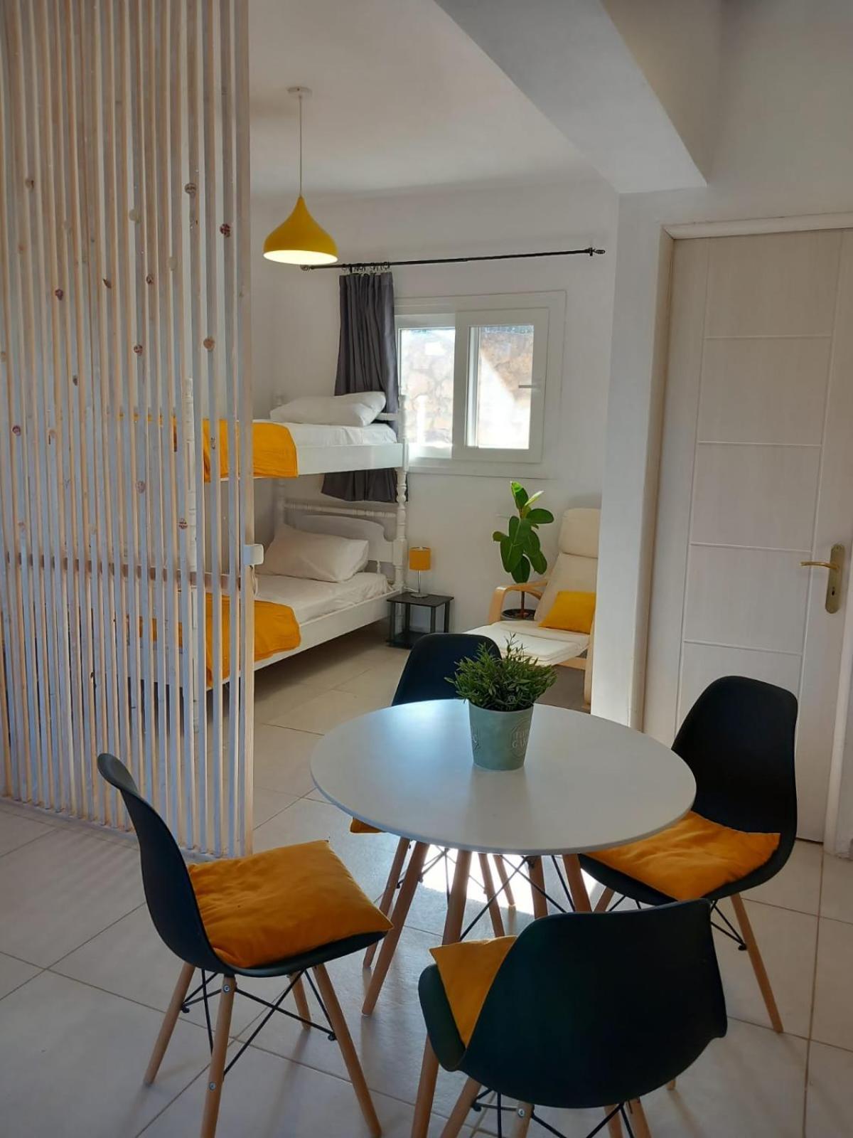 4T Apartments アルゴストリオン エクステリア 写真