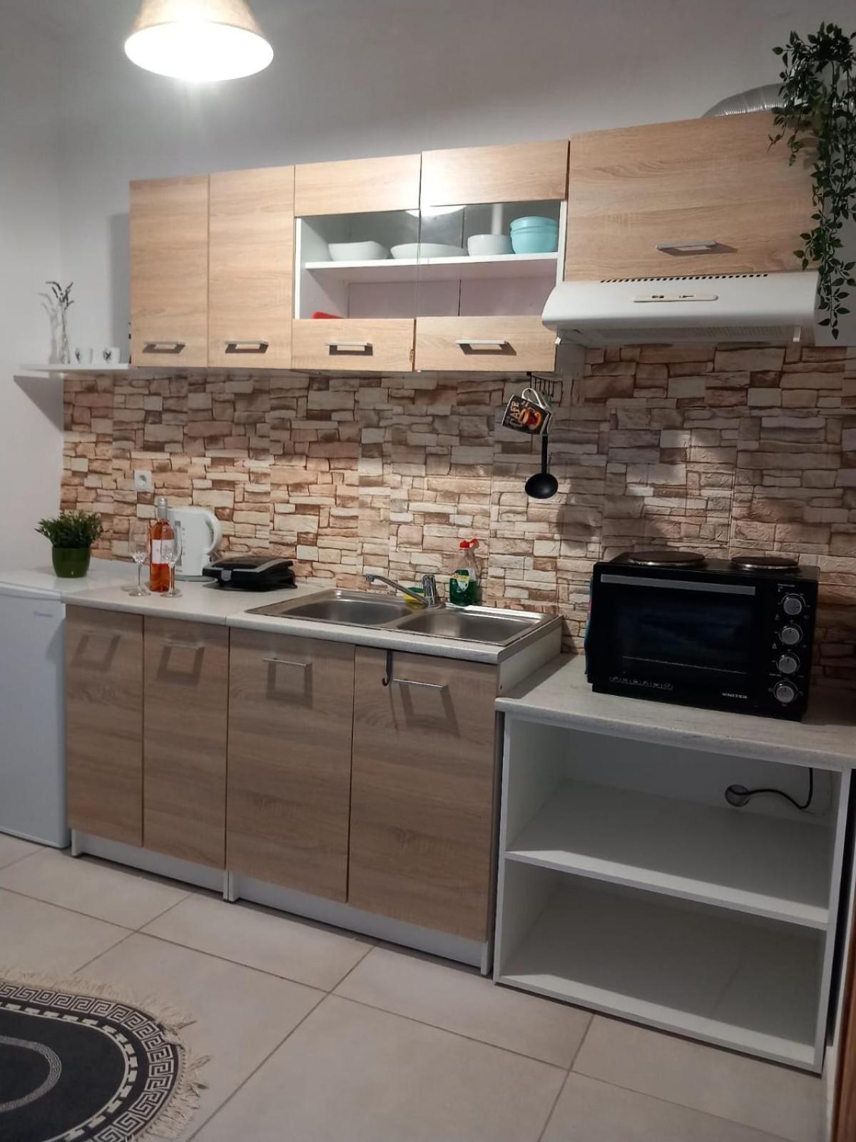 4T Apartments アルゴストリオン エクステリア 写真