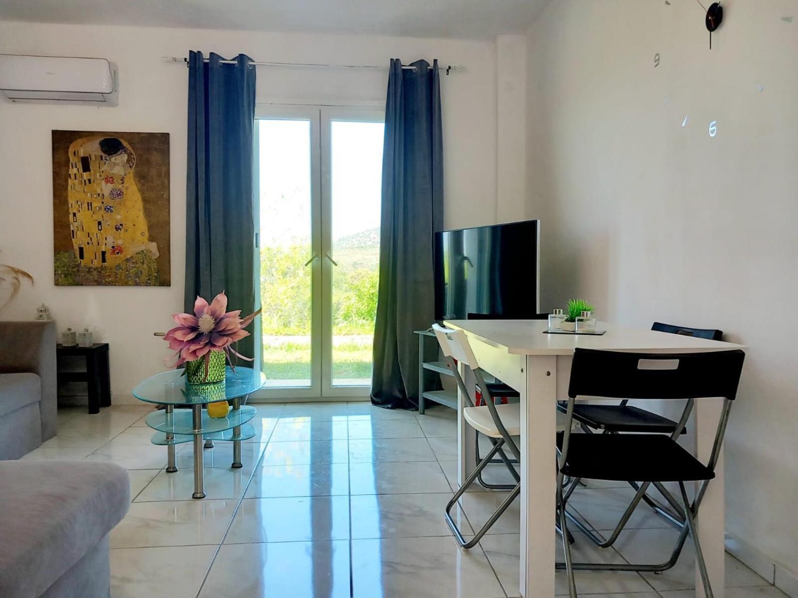 4T Apartments アルゴストリオン エクステリア 写真