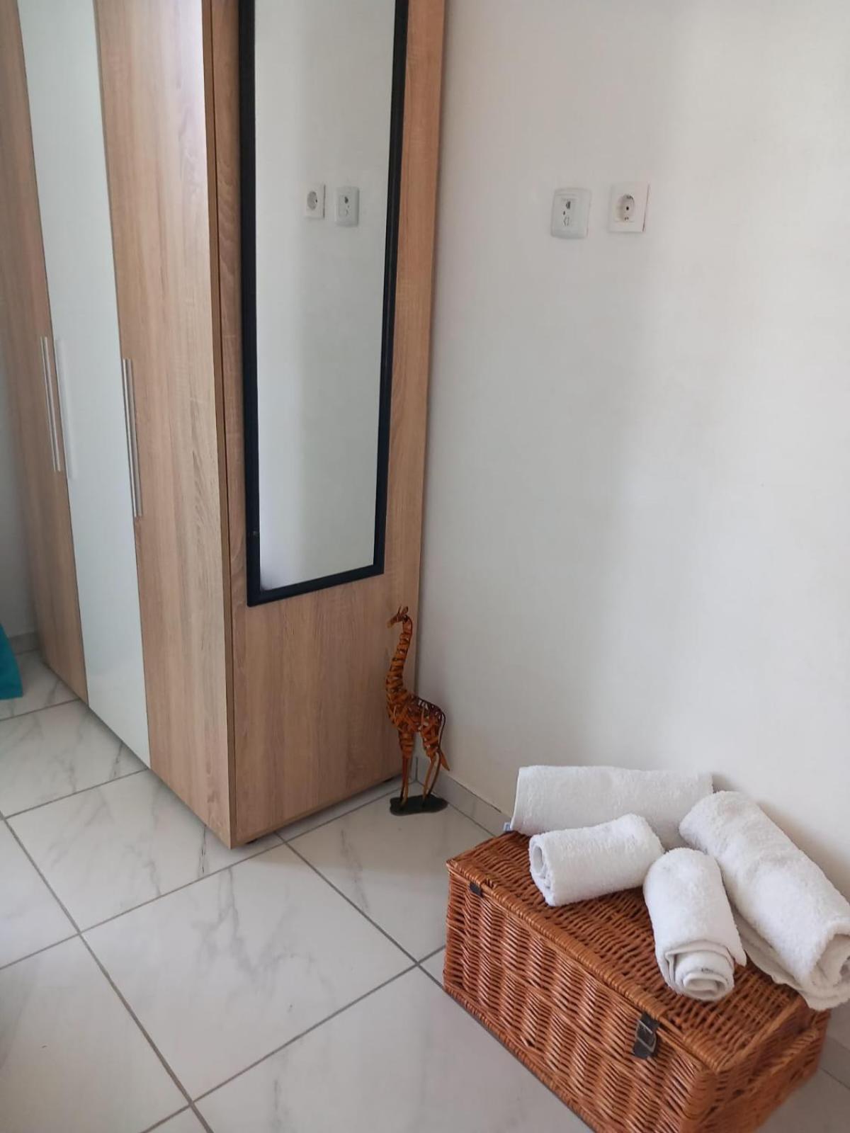 4T Apartments アルゴストリオン エクステリア 写真
