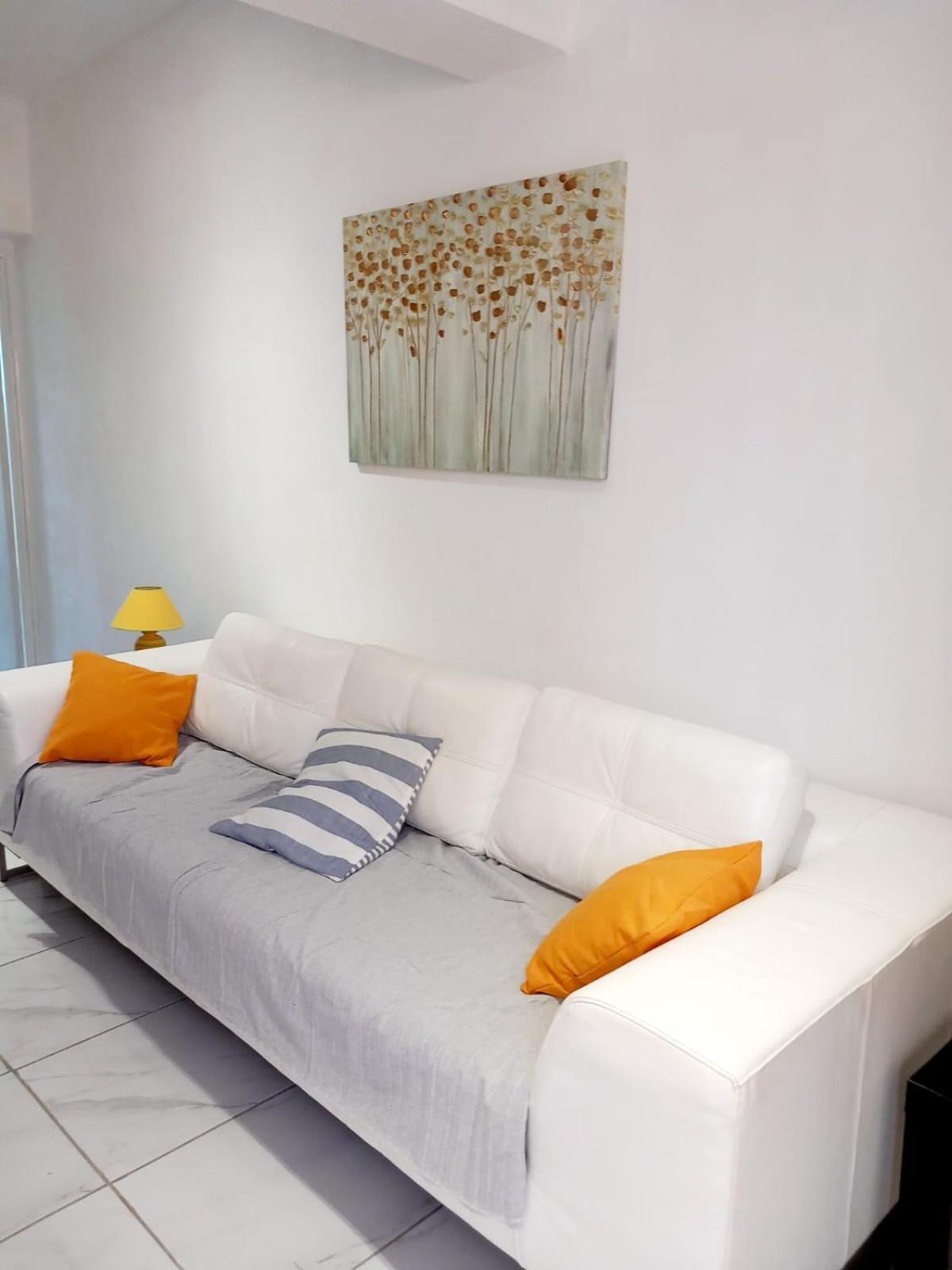 4T Apartments アルゴストリオン エクステリア 写真